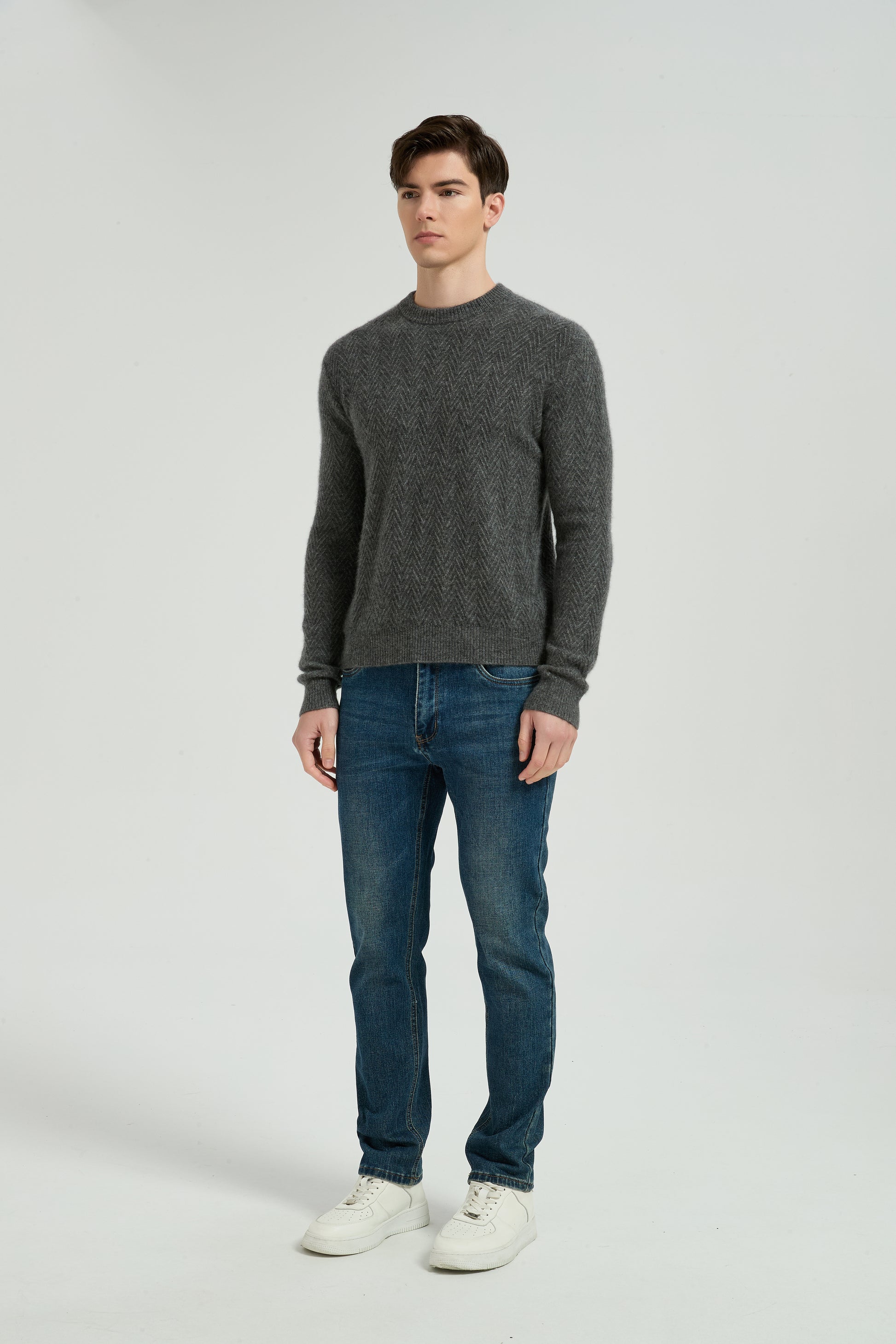 New Arrival Men's Dark Grey Chenron Pattern Silk Cashmere Pullover From Chinese Factory