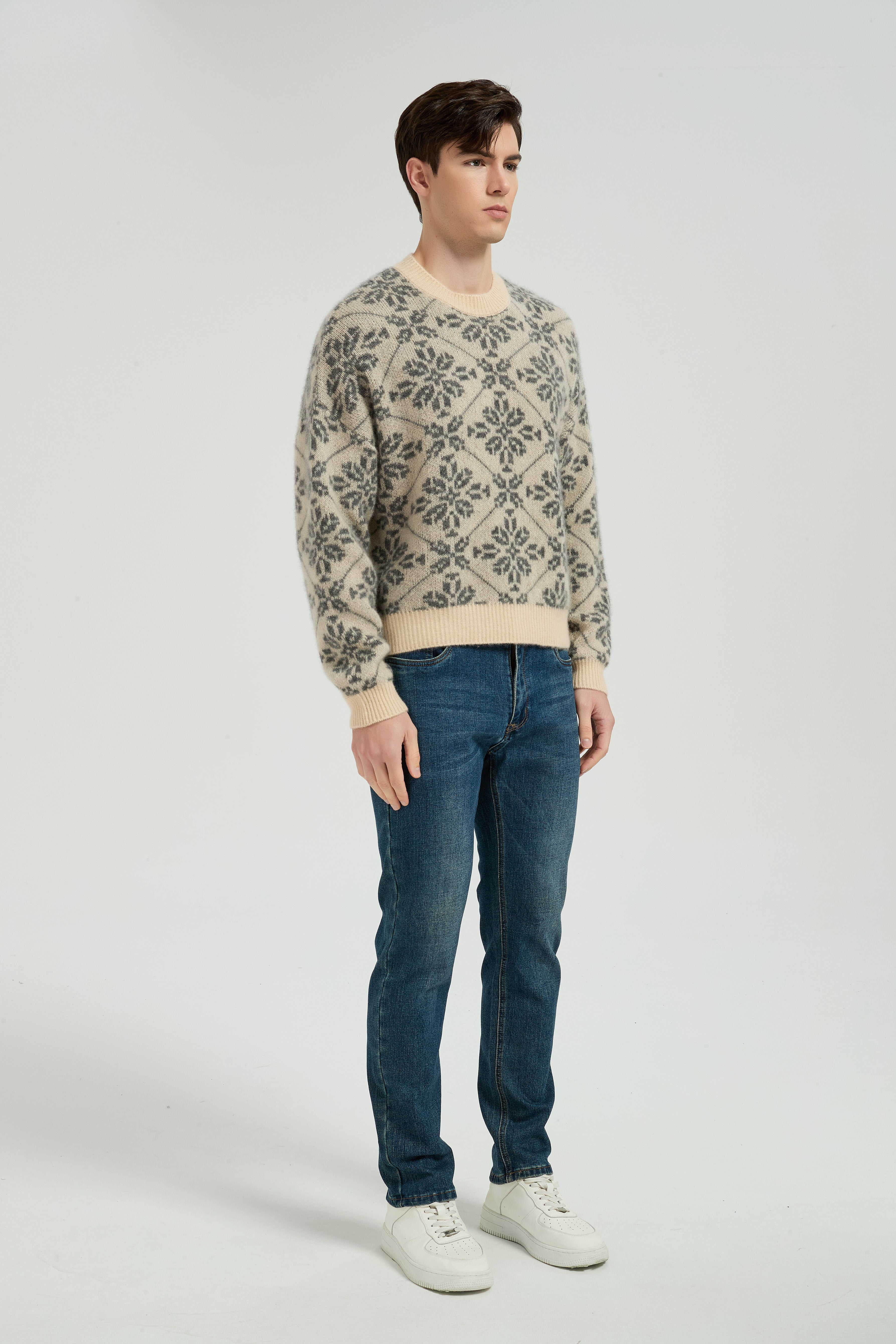 New Arrival High Quality Men's Classic Geometric Jacquard Silk Cashmere Crewneck From Chinese Factory