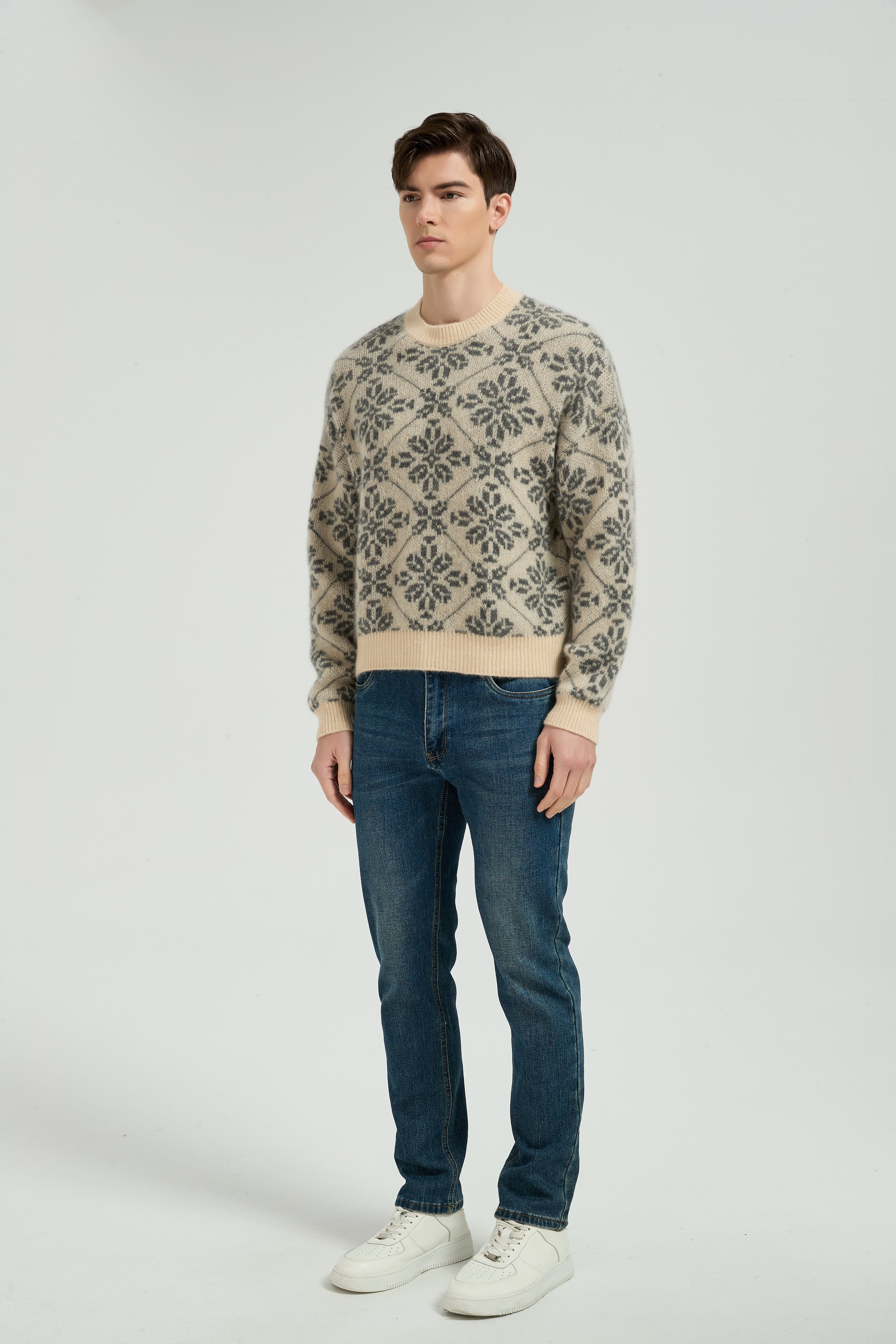 New Arrival High Quality Men's Classic Geometric Jacquard Silk Cashmere Crewneck From Chinese Factory
