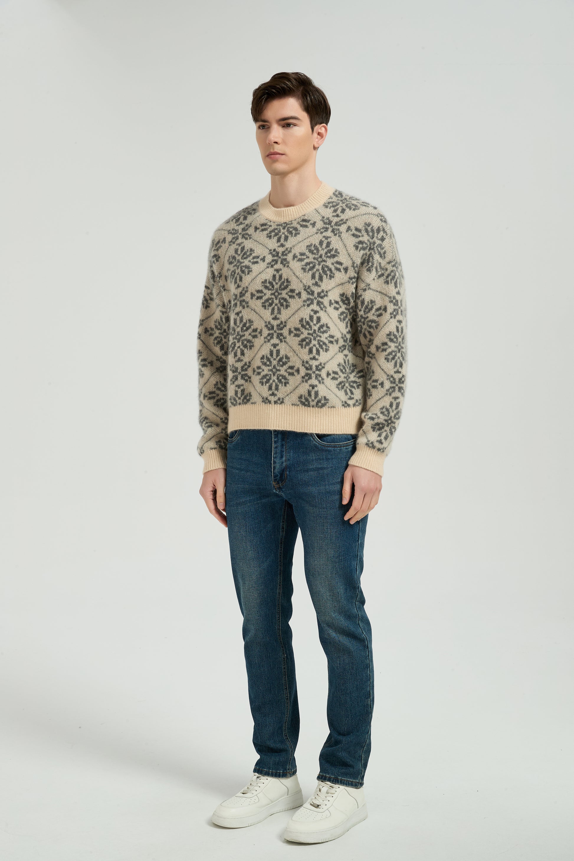 New Arrival High Quality Men's Classic Geometric Jacquard Silk Cashmere Crewneck From Chinese Factory