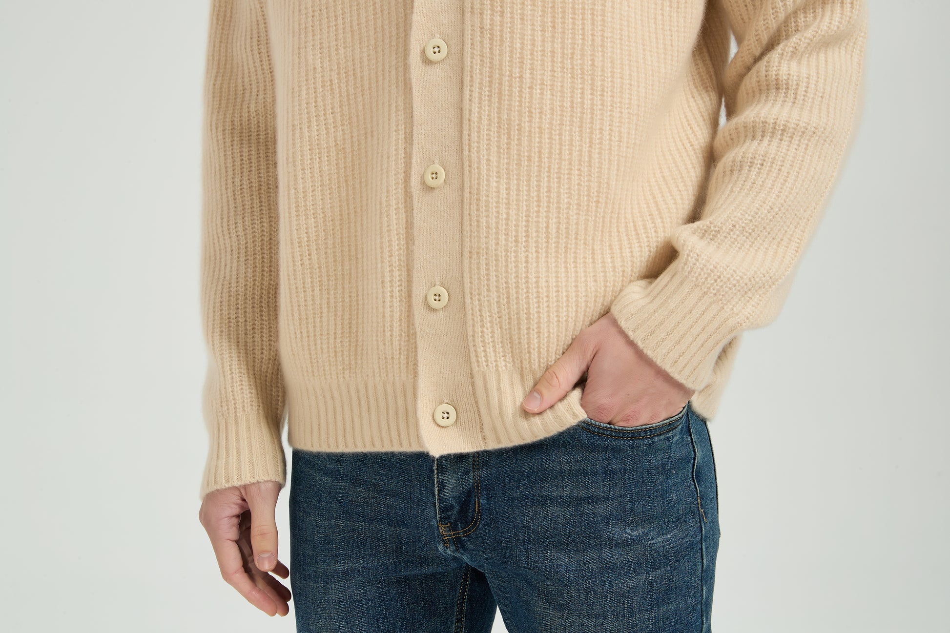 OEM Men's V-Neck Ribbed Button-Up Silk Cashmere Cardigan From Chinese Manufacturer