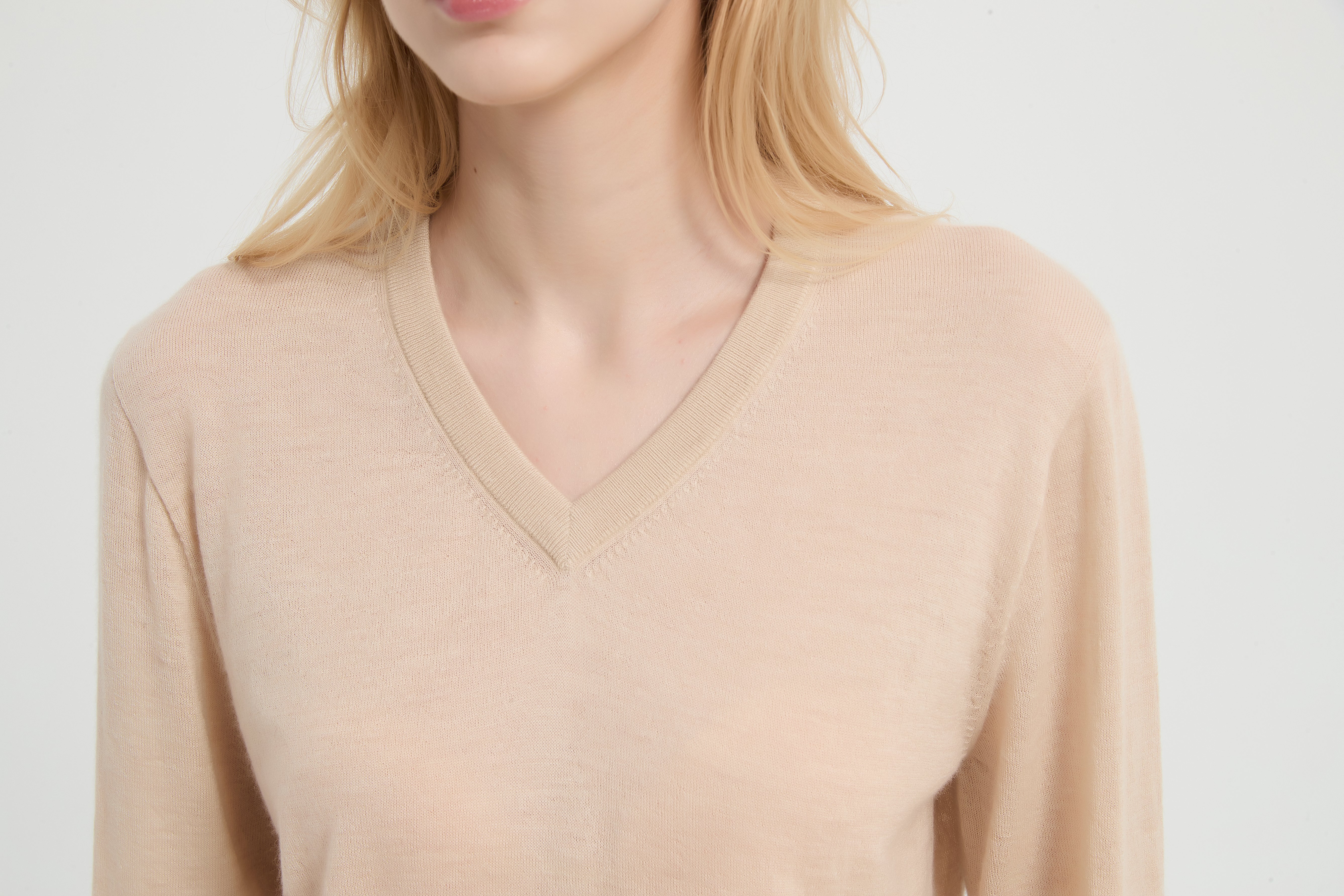 New Arrival ODM Ladies 100% Worsted Baby Cashmere V-neck Sweater From Chinese Supplier