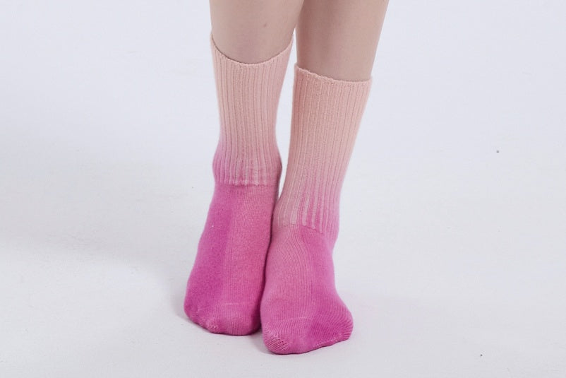 New Arrival OEM Dip-Dye Wool Cashmere Beanie, Gloves and Socks Christmas Warm Set From China