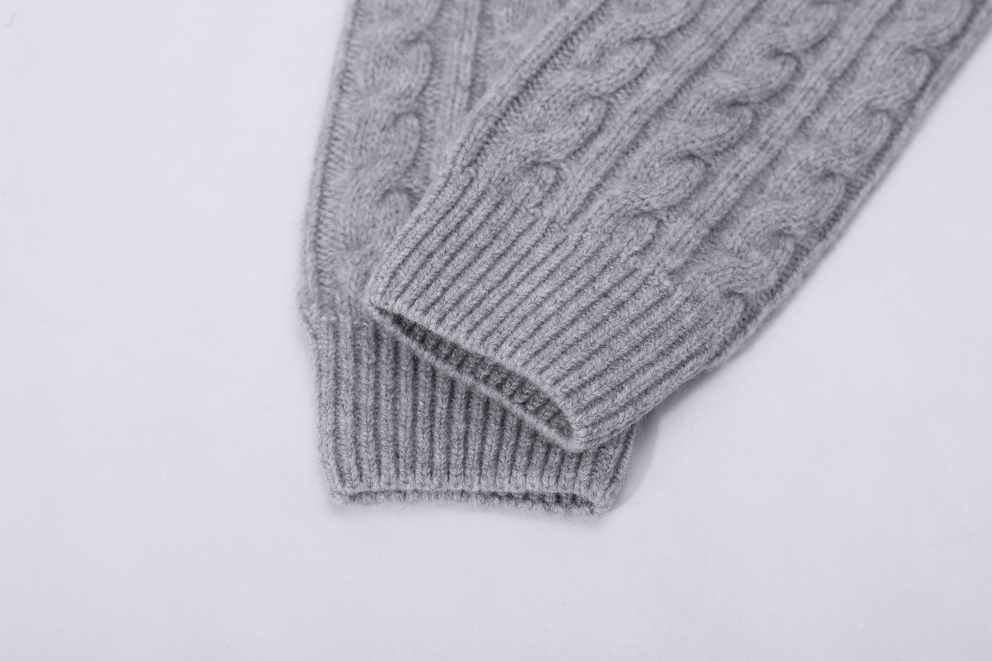 OEM design women seamless 100% Cashmere cabel socks for fall winter from China