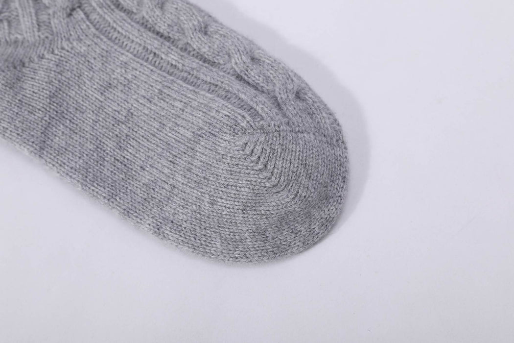 OEM design women seamless 100% Cashmere cabel socks for fall winter from China