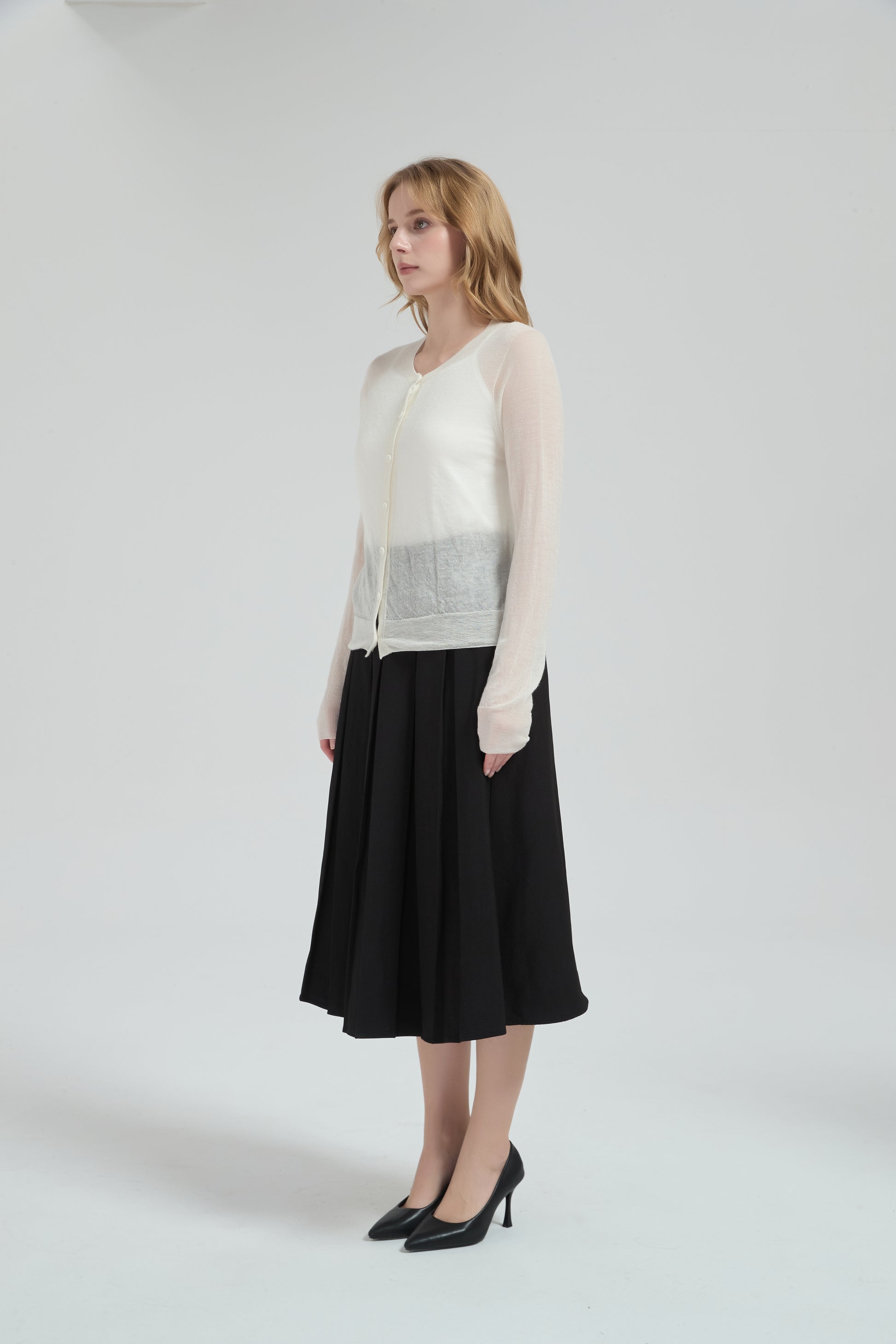 New Arrival Womens' 50%Cashmere 50%PVA classic Cardigan from Chinese factory