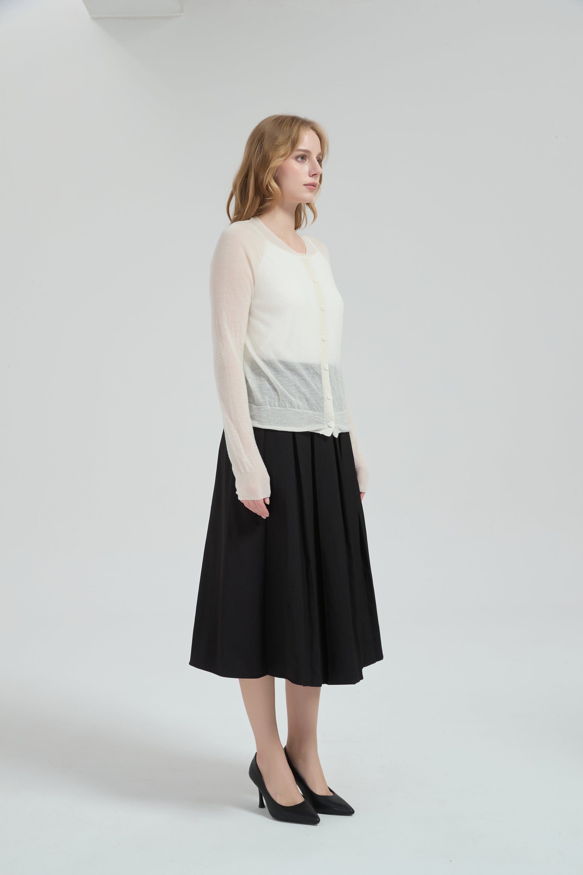 New Arrival Womens' 50%Cashmere 50%PVA classic Cardigan from Chinese factory