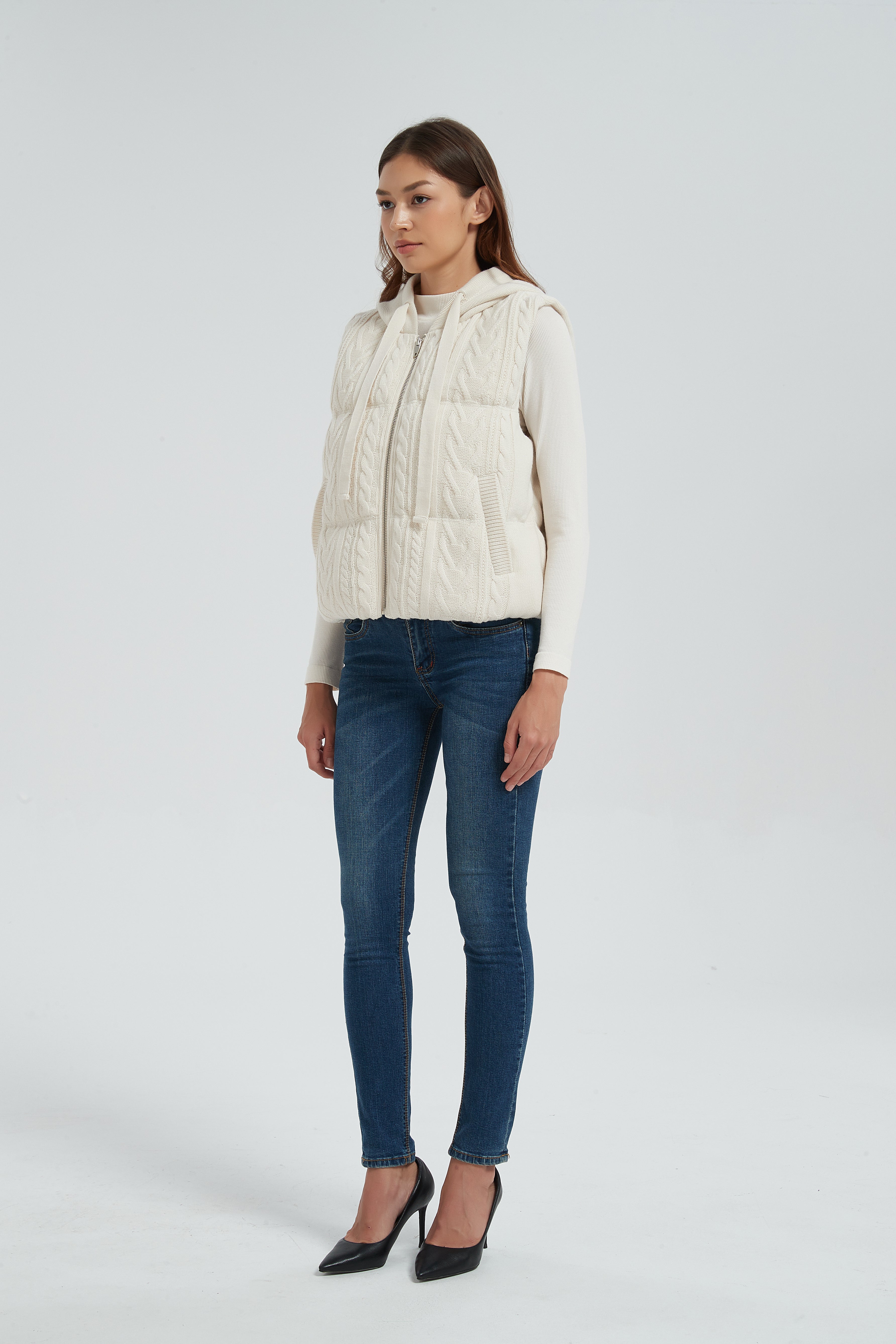 New design high quality women white hooded cashmere down vest from Chinese manufacture