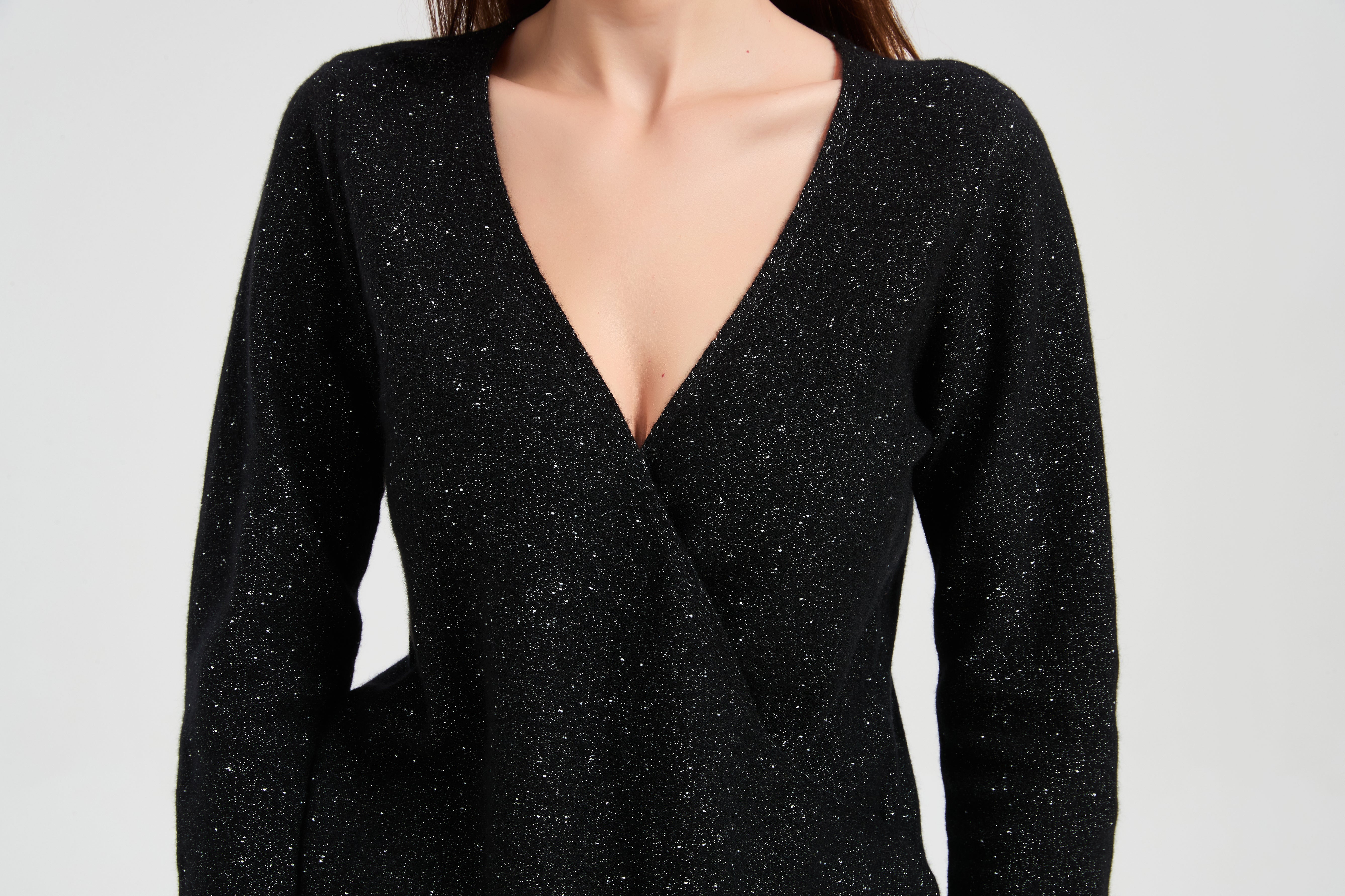 New arrival high quality Women's Lurex Cashmere V-neck Sweater with White Label Service from Chinese manufacturer