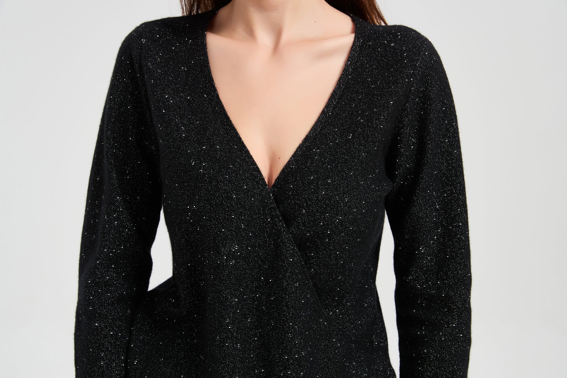 New arrival high quality Women's Lurex Cashmere V-neck Sweater with White Label Service from Chinese manufacturer