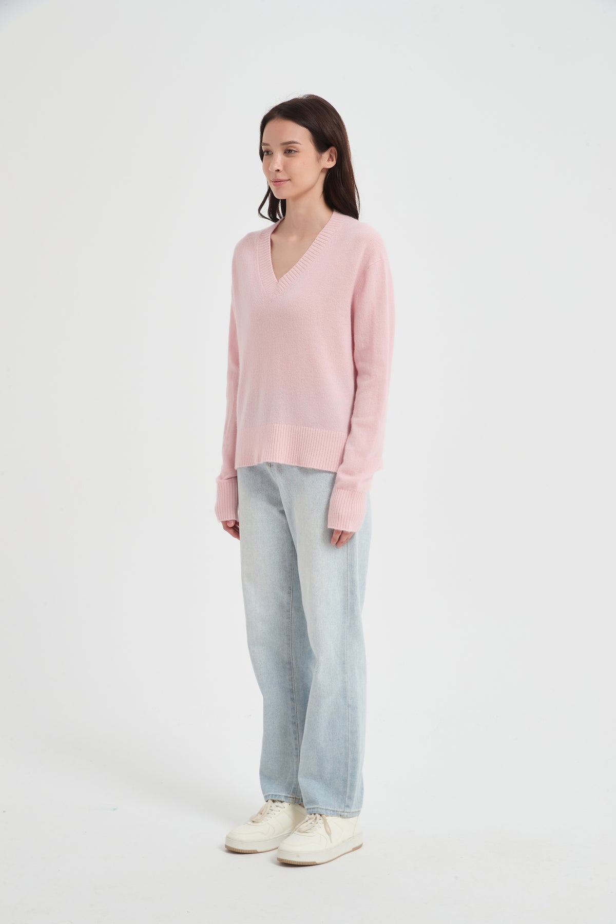 New Arrival High Quality Women's Alpaca Cashmere V-Neck Sweater from China