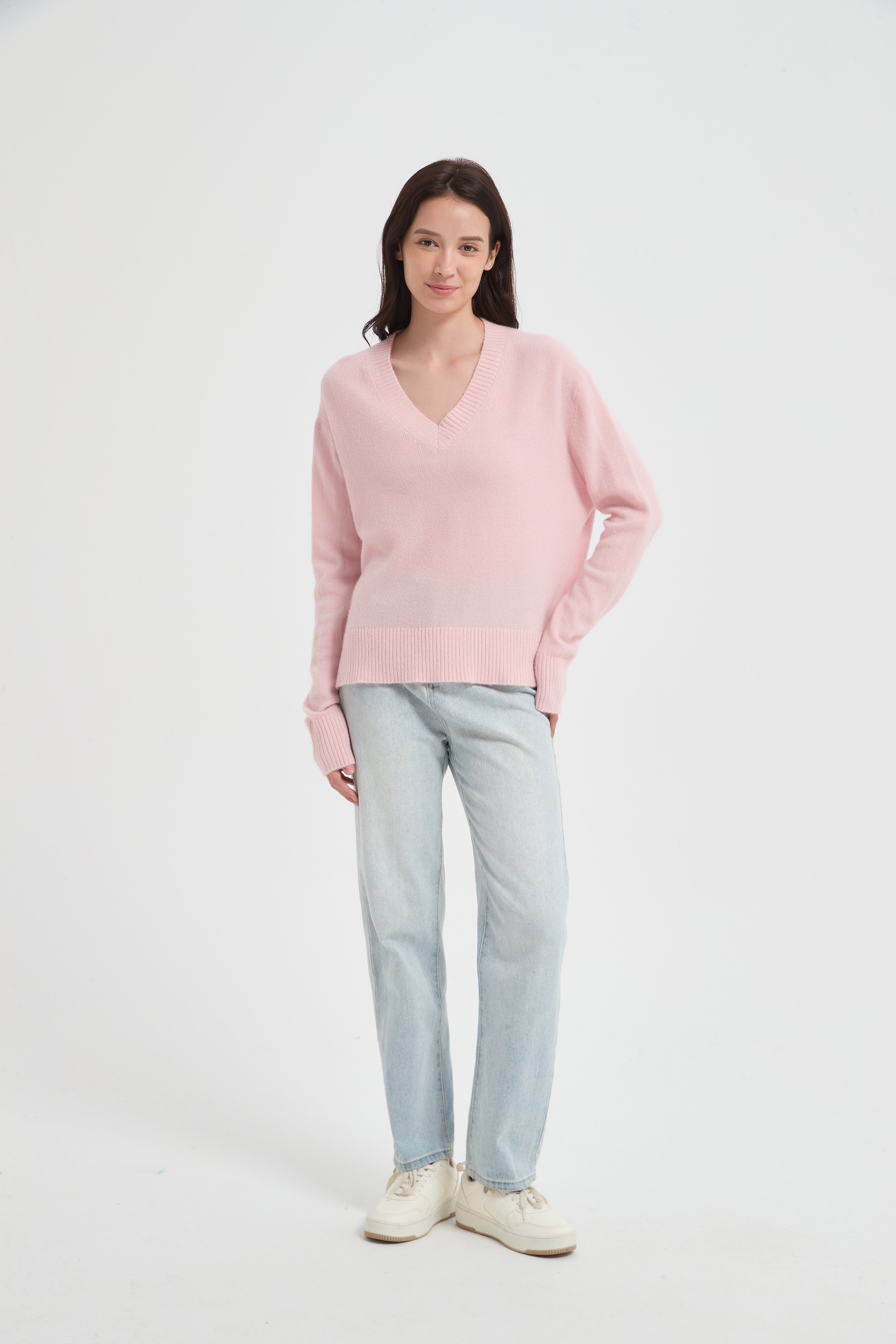New Arrival High Quality Women's Alpaca Cashmere V-Neck Sweater from China