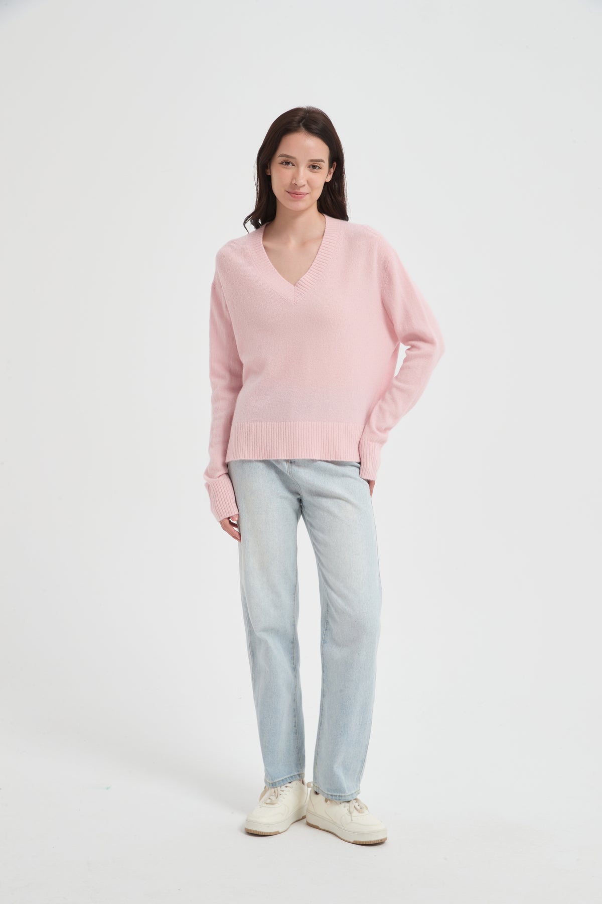 New Arrival High Quality Women's Alpaca Cashmere V-Neck Sweater from China